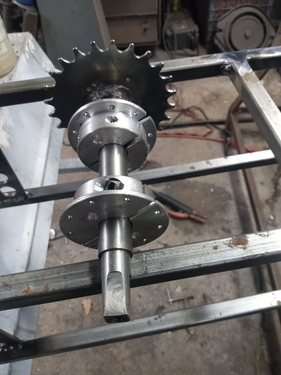 multi wheel axle